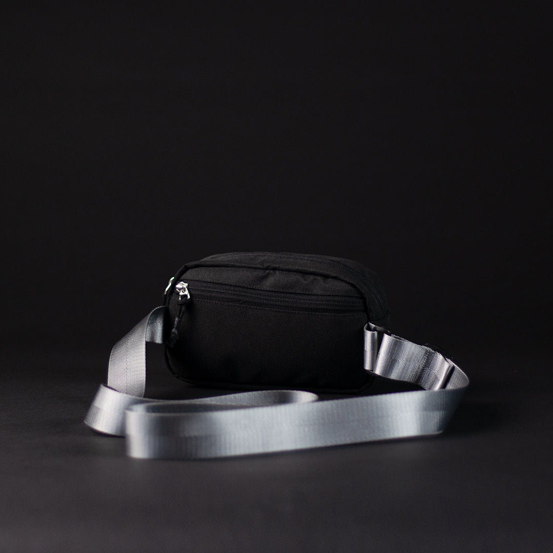 The Crosx Crossbody bag - Midnight Black