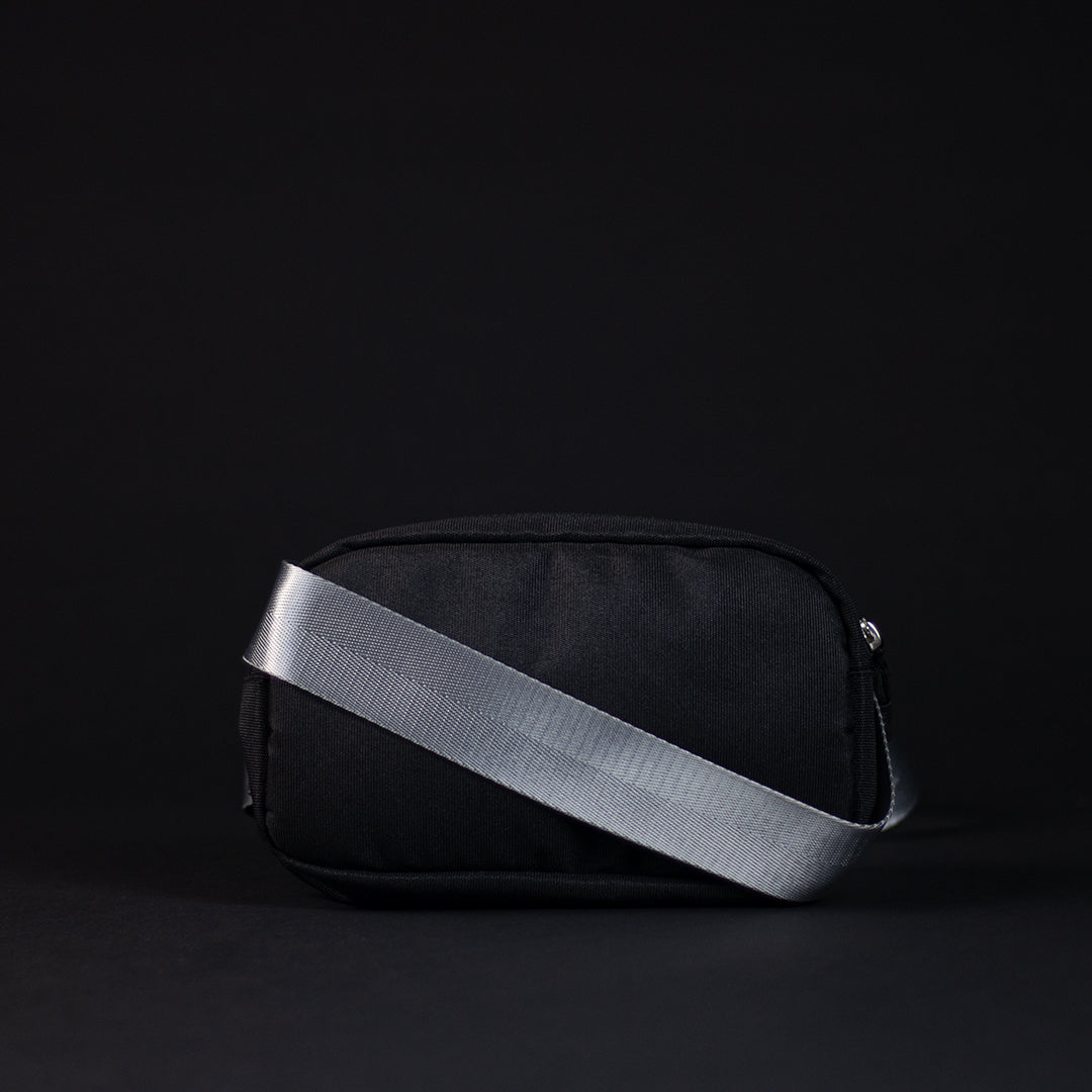 The Crosx Crossbody bag - Midnight Black